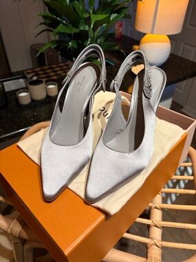 Elegant Women's Silver Slingback Pumps Louis Vuitton NWT